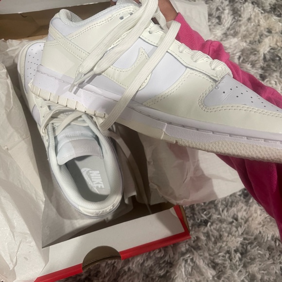 Nike dunks - Picture 3 of 4